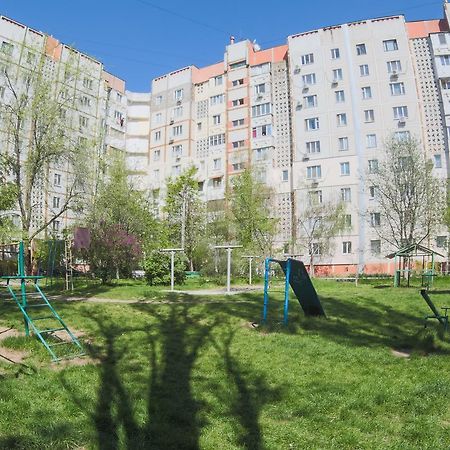 Clean And Comfortable Apartments On Karl Marx Street Tiraspol Extérieur photo