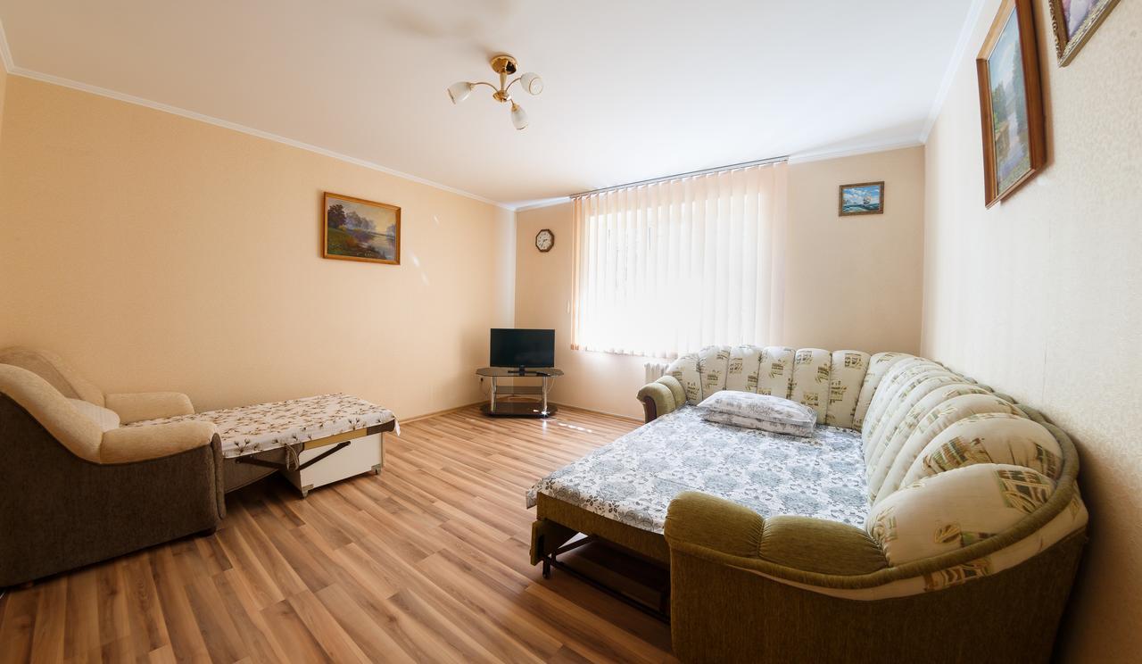 Clean And Comfortable Apartments On Karl Marx Street Tiraspol Extérieur photo