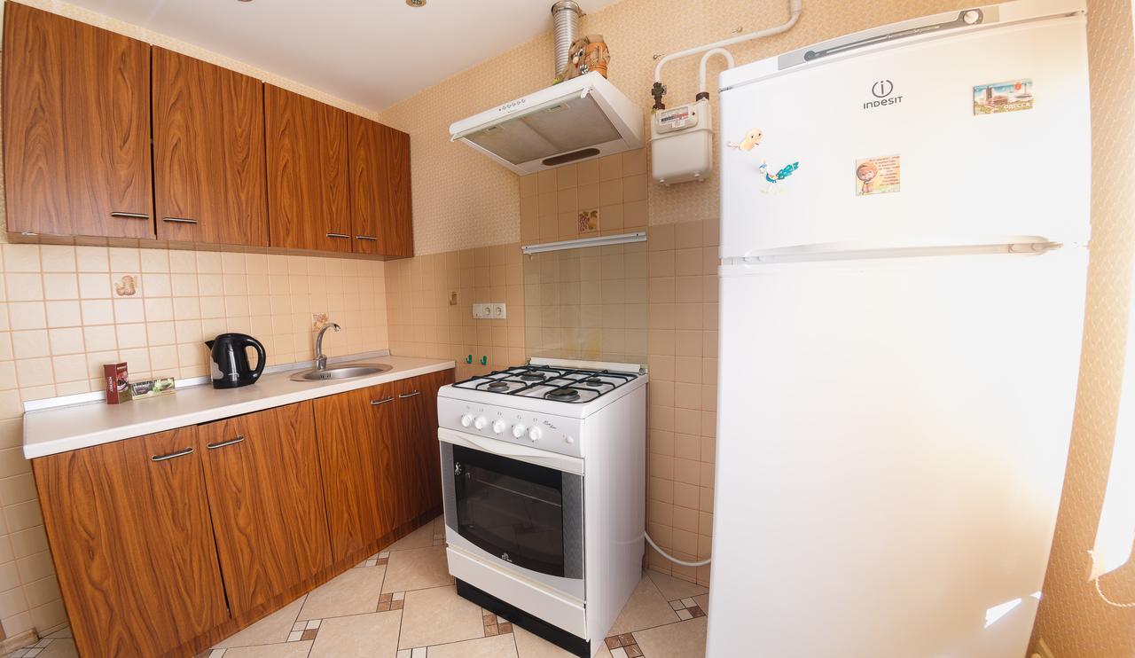 Clean And Comfortable Apartments On Karl Marx Street Tiraspol Extérieur photo