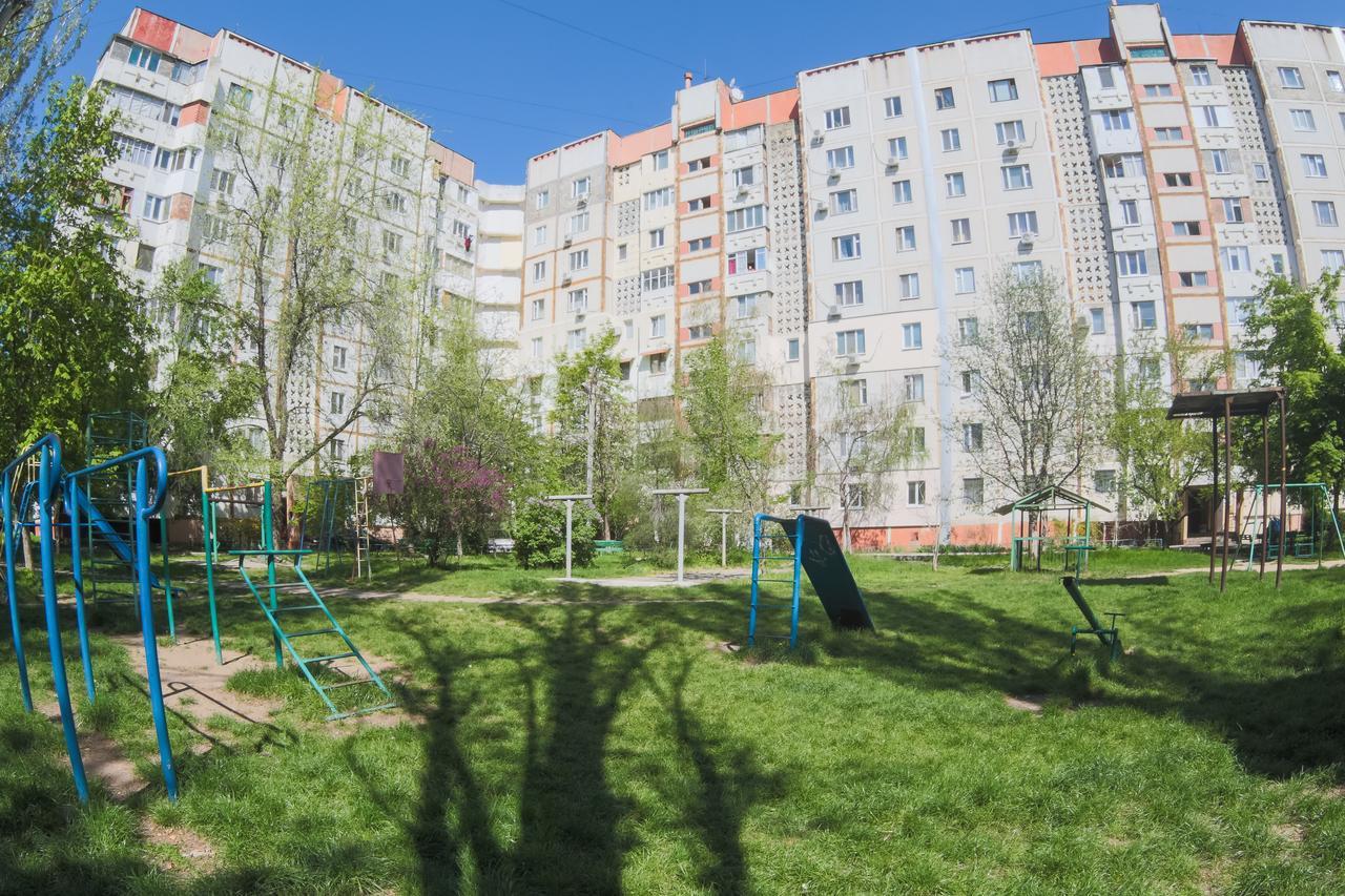 Clean And Comfortable Apartments On Karl Marx Street Tiraspol Extérieur photo